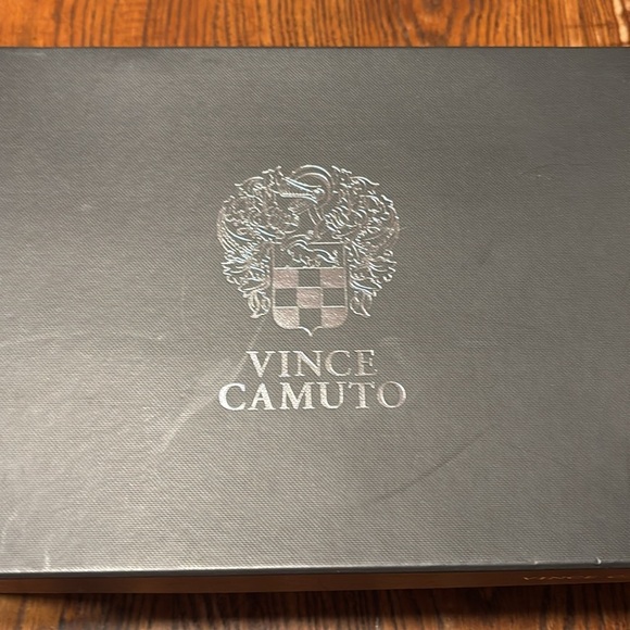 Vince Camuto White Lace Up Type Shoes Style VC-Randay Bright White Size 7.5M - Picture 5 of 12